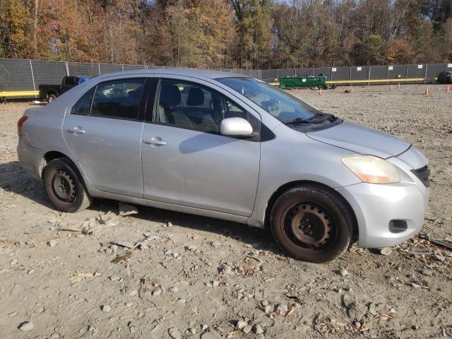 JTDBT923971026760 - 2007 TOYOTA YARIS SILVER photo 4