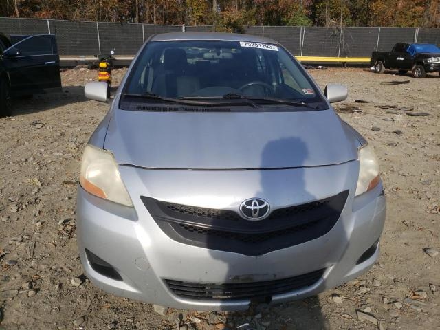 JTDBT923971026760 - 2007 TOYOTA YARIS SILVER photo 5