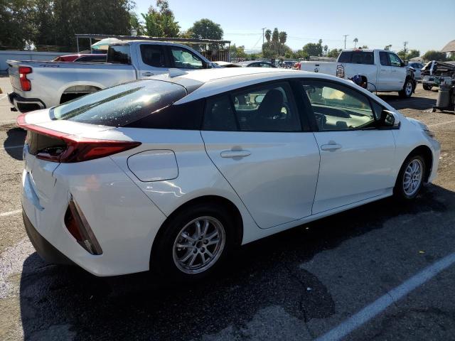 JTDKARFPXK3109503 - 2019 TOYOTA PRIUS PRIM WHITE photo 3