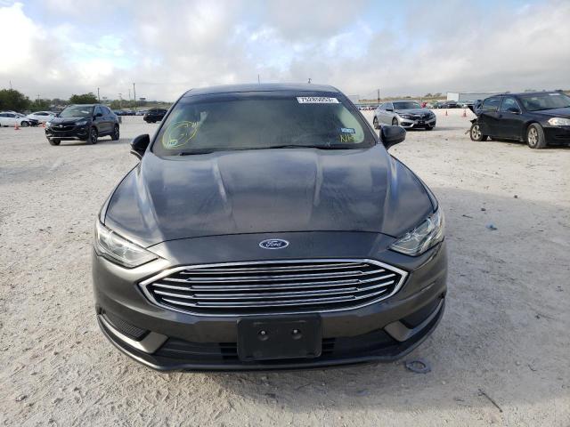 3FA6P0H73HR351638 - 2017 FORD FUSION SE GRAY photo 5