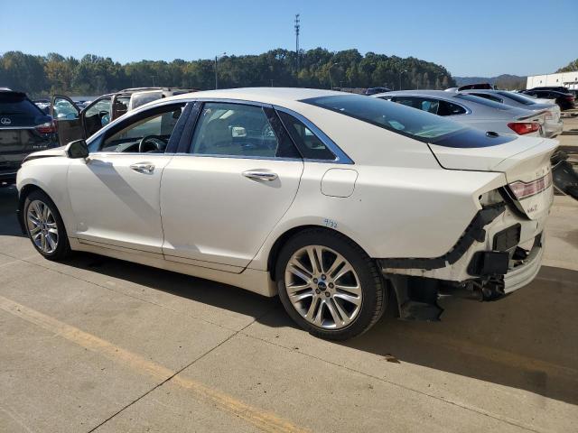 3LN6L2LU5DR801441 - 2013 LINCOLN MKZ HYBRID WHITE photo 2