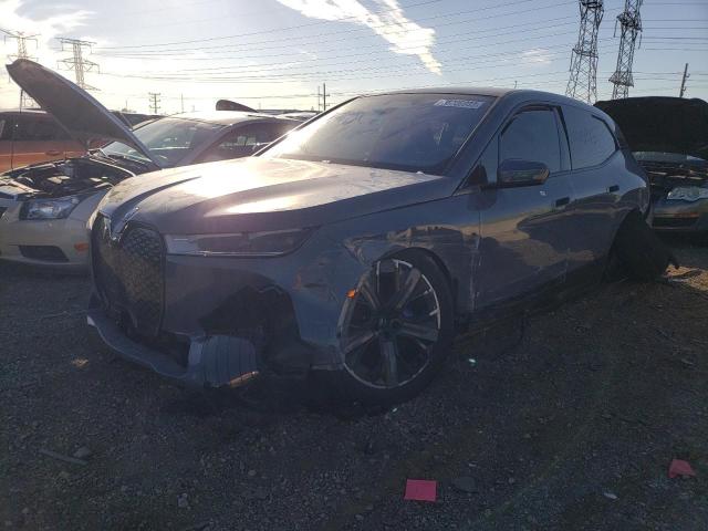 WB523CF08RCN78752 - 2024 BMW IX XDRIVE50 GRAY photo 1