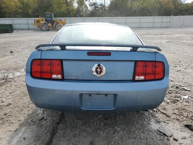 1ZVFT80N855107204 - 2005 FORD MUSTANG BLUE photo 6