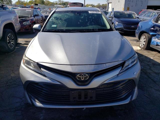 4T1B11HK9KU849715 - 2019 TOYOTA CAMRY L GRAY photo 5