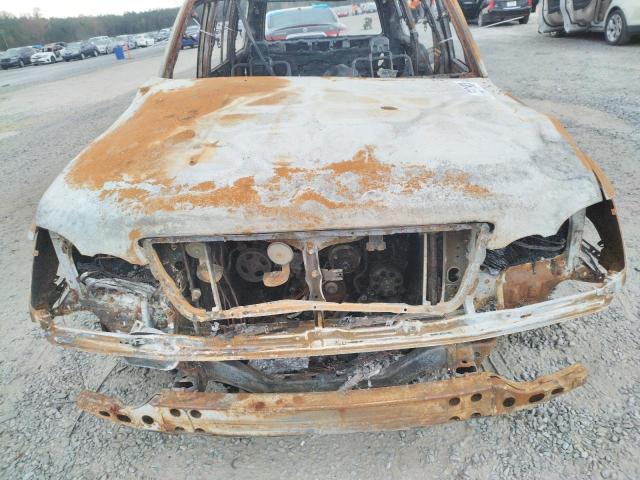 JTJHT00W423513104 - 2002 LEXUS LX 470 BURN photo 11