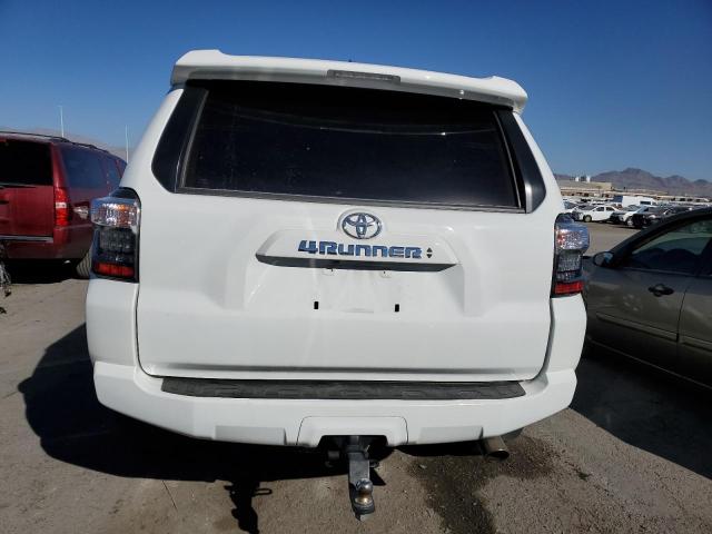 JTEMU5JR9N5981855 - 2022 TOYOTA 4RUNNER SR5/SR5 PREMIUM WHITE photo 6