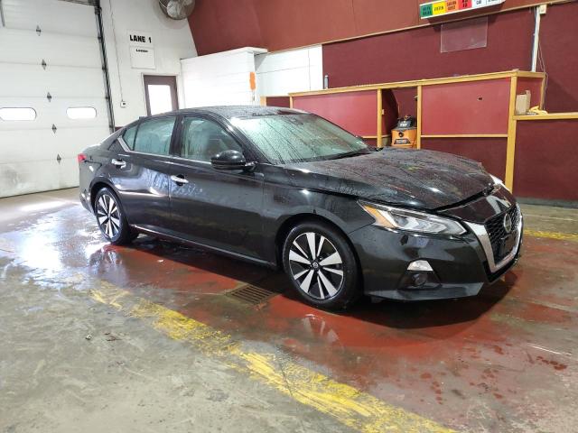 1N4BL4EV4KC252448 - 2019 NISSAN ALTIMA SL BLACK photo 4