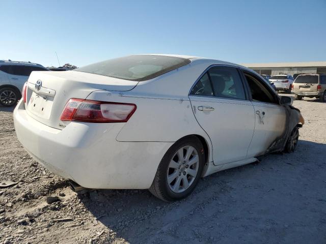 4T1BK46K88U563476 - 2008 TOYOTA CAMRY LE WHITE photo 3