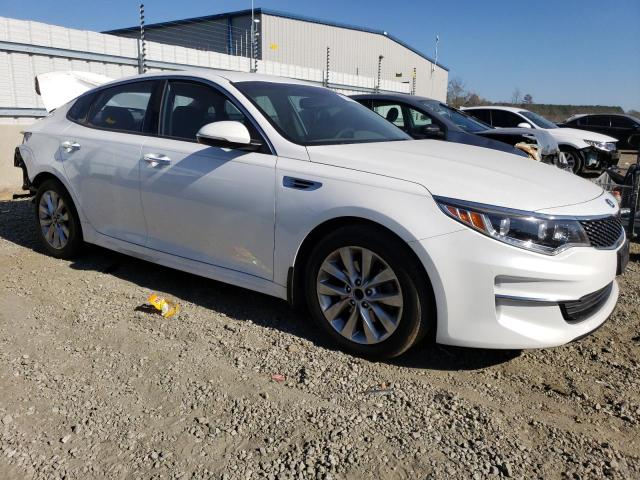 5XXGU4L34GG018218 - 2016 KIA OPTIMA EX WHITE photo 4