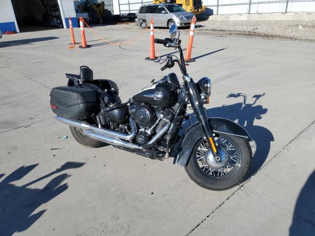 1HD1YAJ16JC051656 - 2018 HARLEY-DAVIDSON FLHC HERITAGE CLASSIC BLACK photo 1