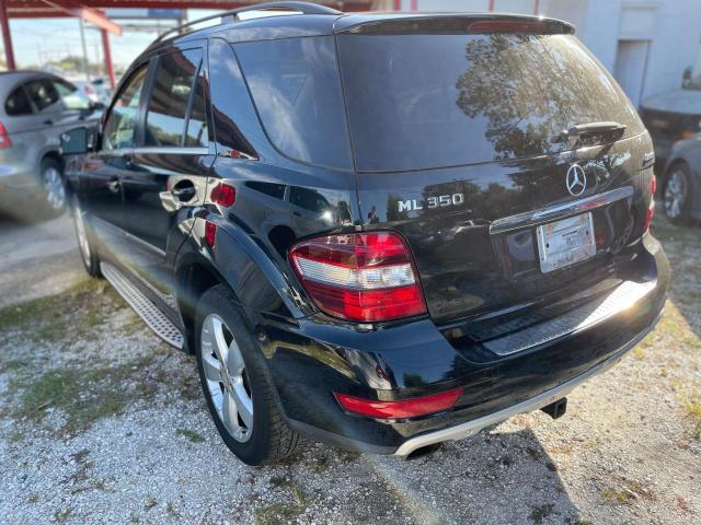 4JGBB8GB2BA736231 - 2011 MERCEDES-BENZ ML 350 4MATIC BLACK photo 3