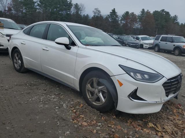 5NPEG4JA5MH083689 - 2021 HYUNDAI SONATA SE WHITE photo 4