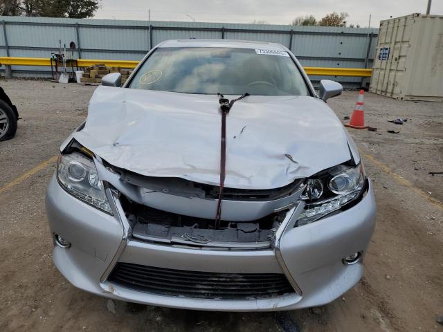 JTHBW1GG8E2056861 - 2014 LEXUS ES 300H SILVER photo 5