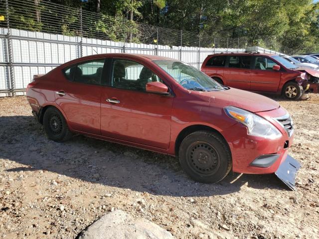 3N1CN7AP4JK437208 - 2018 NISSAN VERSA S BURGUNDY photo 4