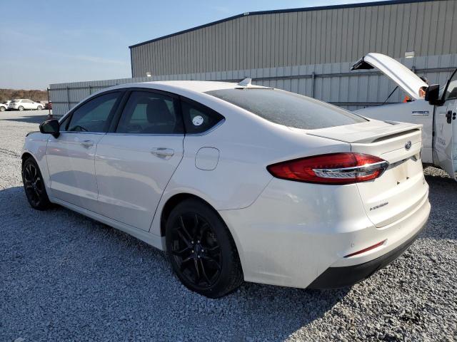 3FA6P0HD4LR159854 - 2020 FORD FUSION SE WHITE photo 2