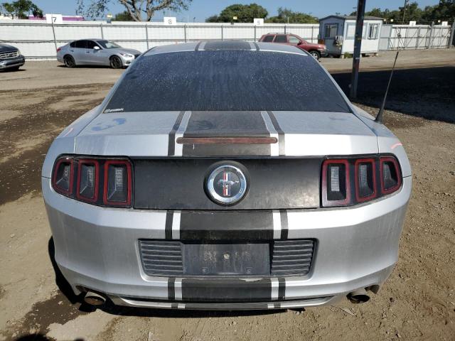 1ZVBP8AM0E5245375 - 2014 FORD MUSTANG SILVER photo 6