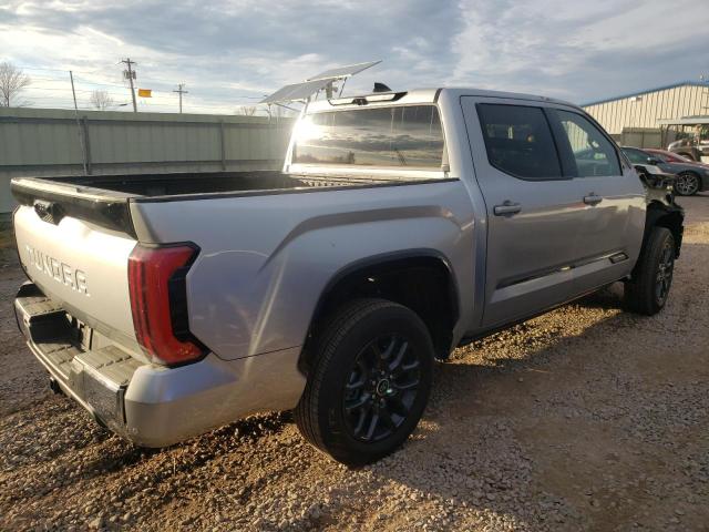 5TFNA5DB3NX039336 - 2022 TOYOTA TUNDRA CREWMAX PLATINUM Gümüş foto 3