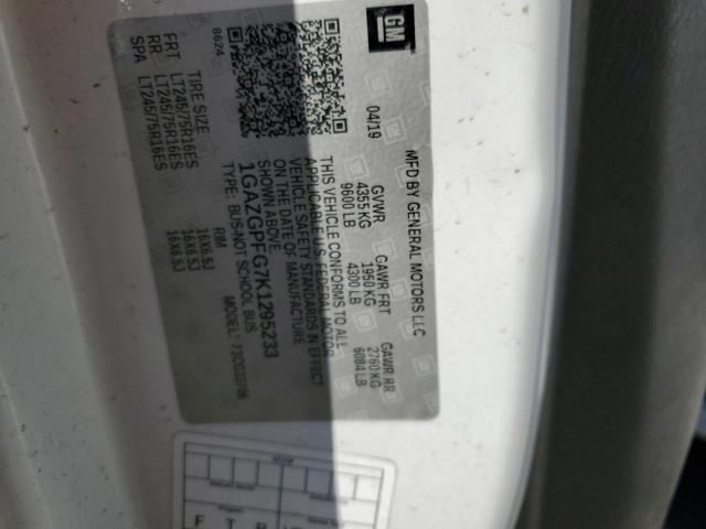 1GAZGPFG7K1295233 - 2019 CHEVROLET EXPRESS G3 LT WHITE photo 13