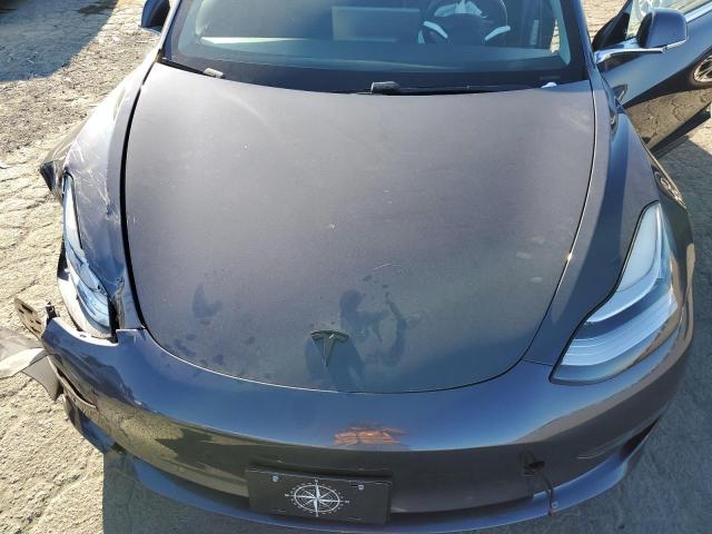 5YJ3E1EB5JF128767 - 2018 TESLA MODEL 3 GRAY photo 11