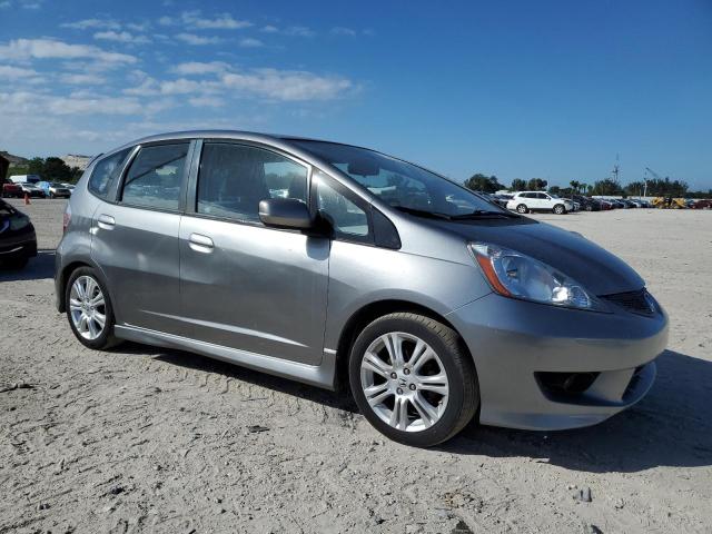 JHMGE8H44AC007313 - 2010 HONDA FIT SPORT SILVER photo 4