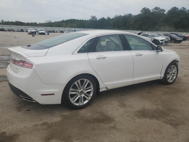 3LN6L2JKXGR631793 - 2016 LINCOLN MKZ WHITE photo 3