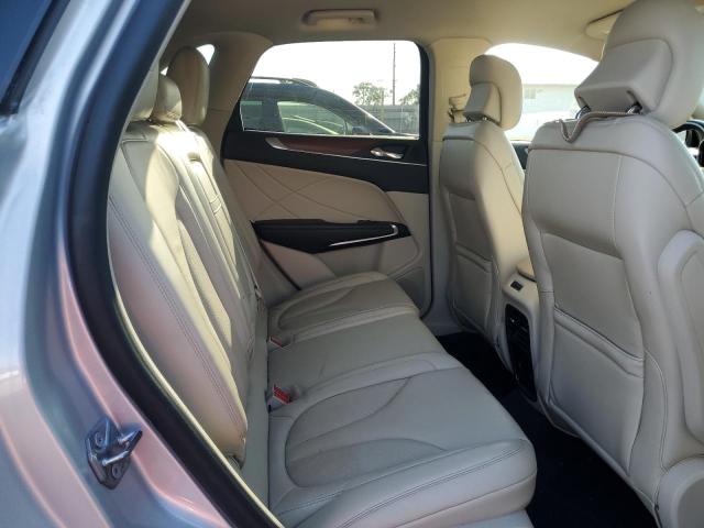 5LMCJ2D96KUL16070 - 2019 LINCOLN MKC SELECT Արծաթագույն լուսանկար 11