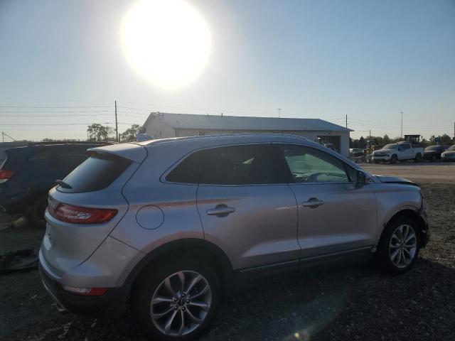 5LMCJ2D96KUL16070 - 2019 LINCOLN MKC SELECT SILVER photo 3