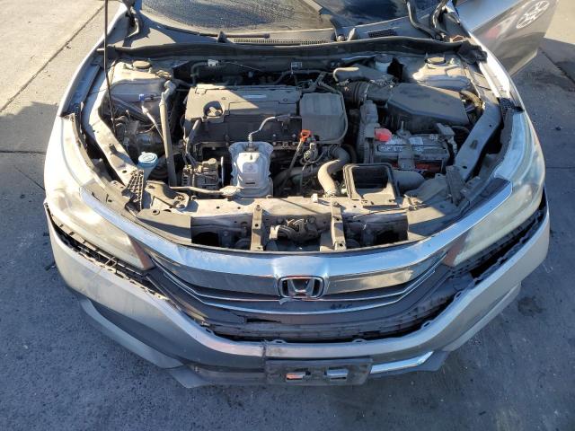 1HGCR2F30HA189773 - 2017 HONDA ACCORD LX SILVER photo 11