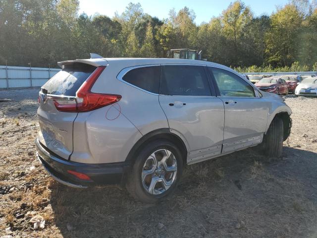 2HKRW2H86JH665694 - 2018 HONDA CR-V EXL SILVER photo 3