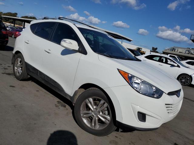 KM8JU3AC2CU364903 - 2012 HYUNDAI TUCSON GLS WHITE photo 4