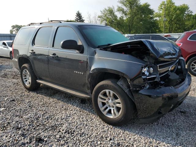 1GNSKAE00DR200886 - 2013 CHEVROLET TAHOE K1500 LS BLACK photo 4