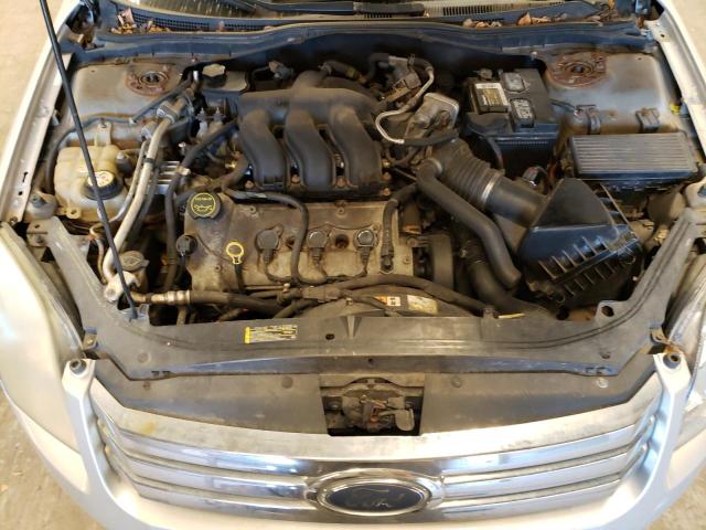 3FAFP08116R135814 - 2006 FORD FUSION SEL SILVER photo 11