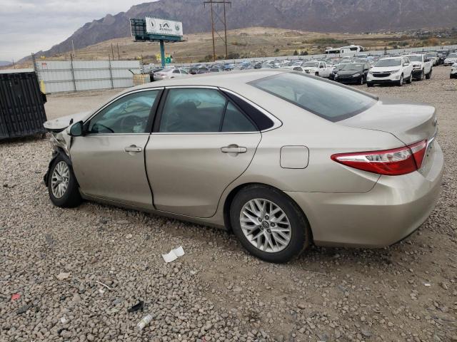 4T4BF1FK8GR582018 - 2016 TOYOTA CAMRY LE SILVER photo 2