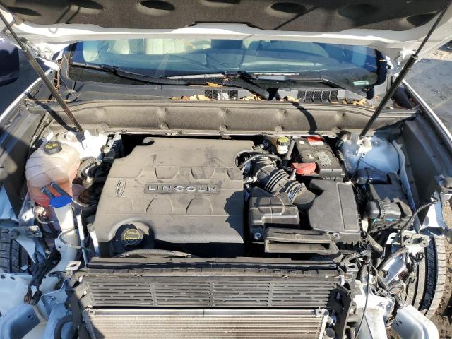 2LMPJ6LR1JBL20405 - 2018 LINCOLN MKX RESERVE WHITE photo 11