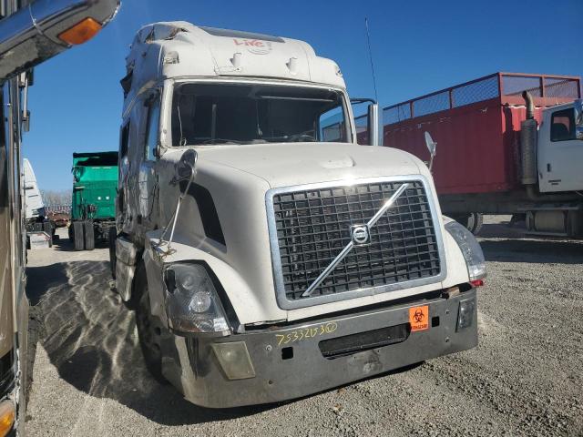 4V4NC9TJ5AN290444 - 2010 VOLVO VN VNL WHITE photo 1