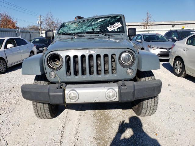 1C4BJWEG4EL109890 - 2014 JEEP WRANGLER U SAHARA GRAY photo 5