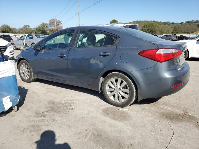 KNAFX4A68G5567728 - 2016 KIA FORTE LX BLUE photo 2