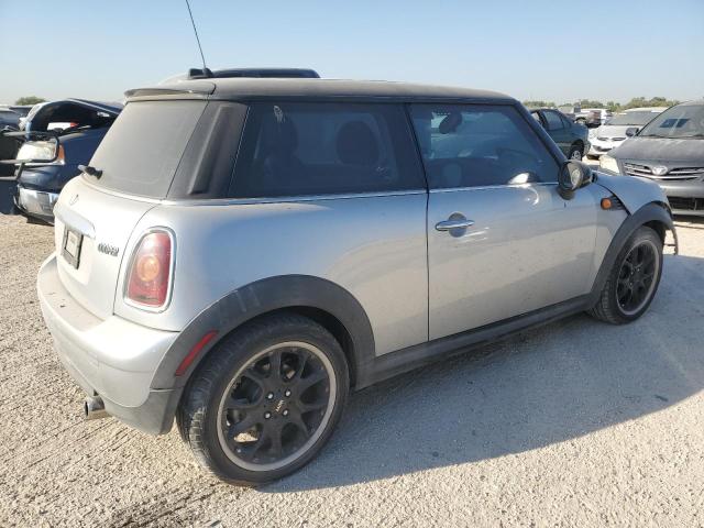 WMWMF33517TT56004 - 2007 MINI COOPER SILVER photo 3