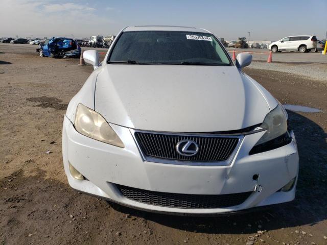 JTHBK262182066885 - 2008 LEXUS IS 250 WHITE photo 5