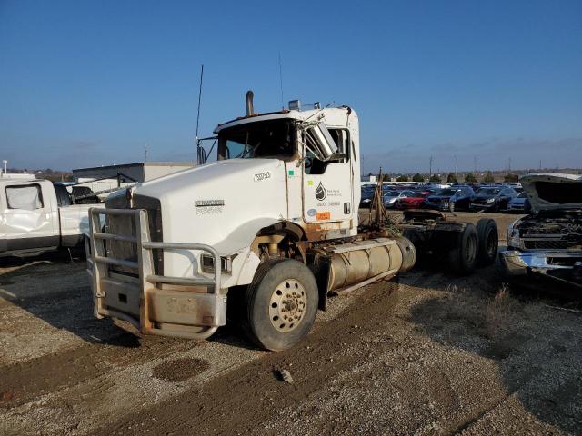 1XKDP4EX4KJ254709 - 2019 KENWORTH CONSTRUCTI T800 WHITE photo 2