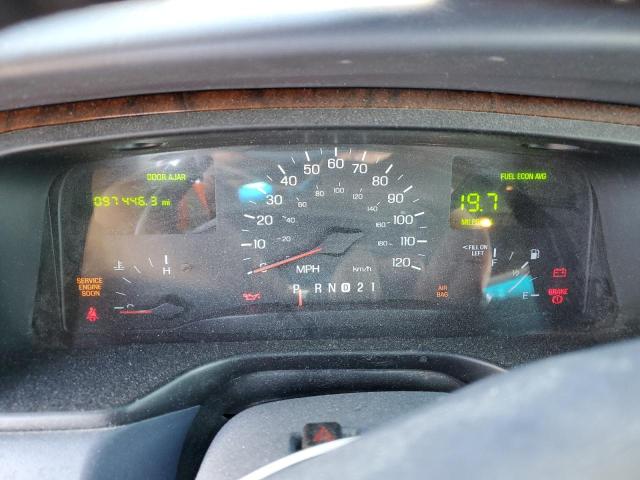 1LNHM81W4XY628028 - 1999 LINCOLN TOWN CAR EXECUTIVE WHITE photo 9