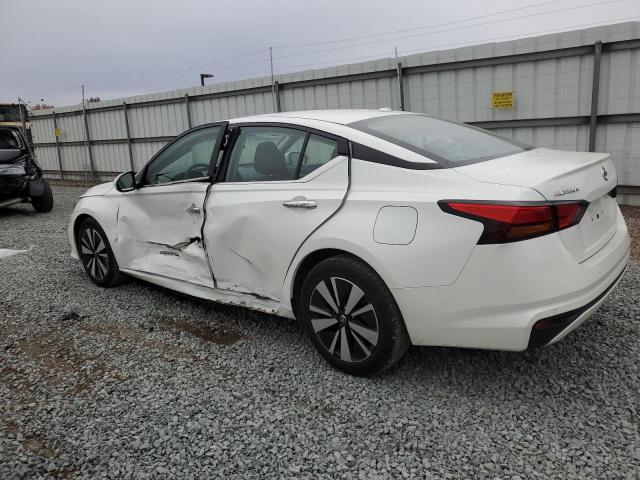 1N4BL4DV3MN412117 - 2021 NISSAN ALTIMA SV WHITE photo 2