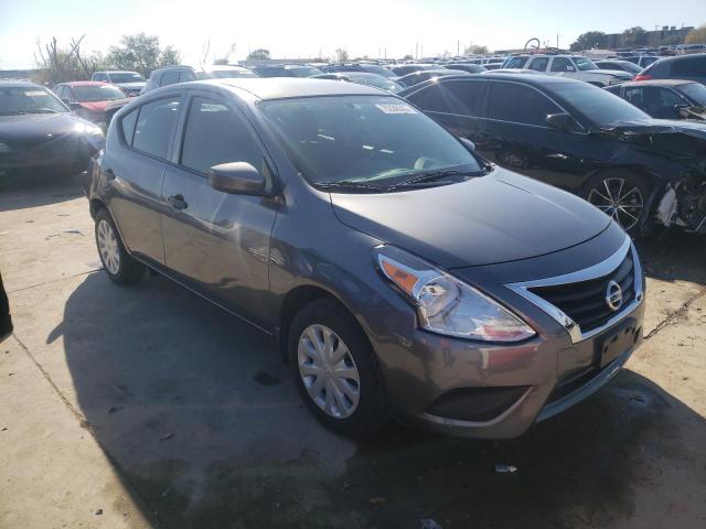 3N1CN7APXJL853726 - 2018 NISSAN VERSA S GRAY photo 4