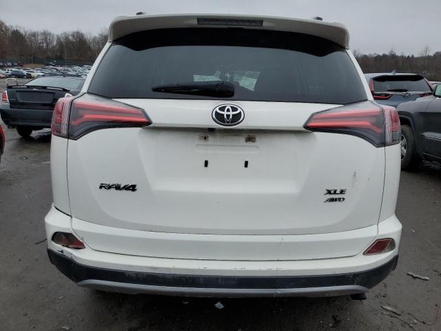 JTMRFREV1HJ151305 - 2017 TOYOTA RAV4 XLE WHITE photo 6