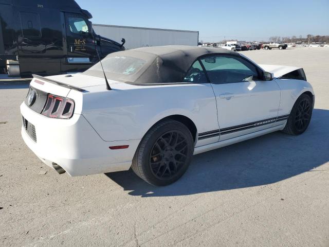 1ZVBP8EM6E5265057 - 2014 FORD MUSTANG WHITE photo 3