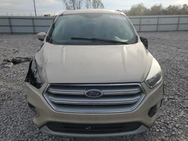 1FMCU0GD7HUD74745 - 2017 FORD ESCAPE SE GOLD photo 5