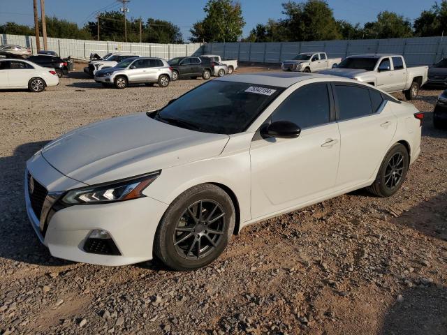 2020 NISSAN ALTIMA SR, 