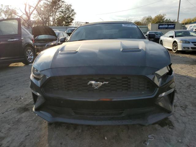 1FATP8UH4J5155622 - 2018 FORD MUSTANG BLACK photo 5