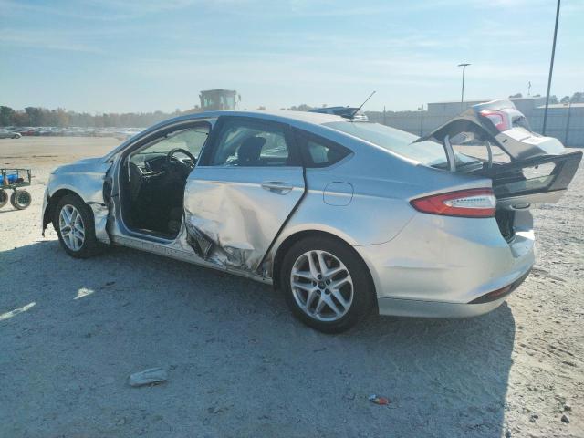 3FA6P0H75FR132161 - 2015 FORD FUSION SE SILVER photo 2