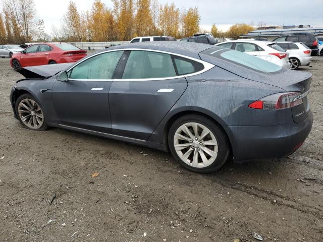 5YJSA1E29GF166826 - 2016 TESLA MODEL S ნაცრისფერი ფოტო 2